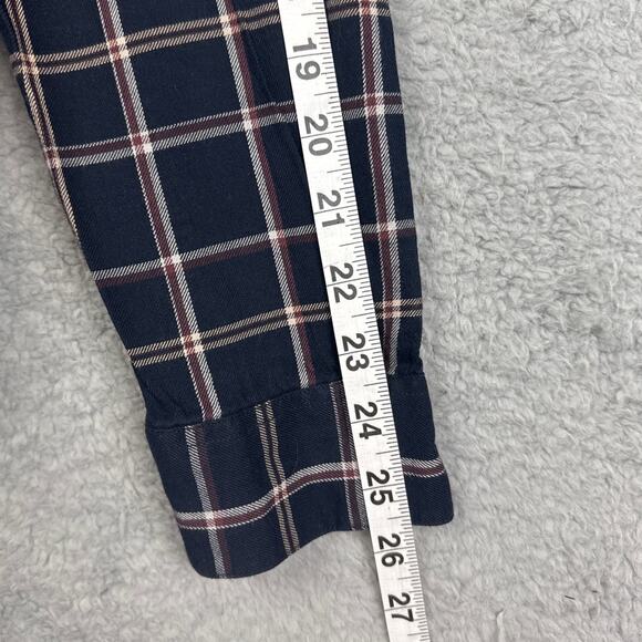 Vince Men's Classic Button Up Shirt Navy Red Plaid Size M Layering Preppy Fall - Picture 7 of 10